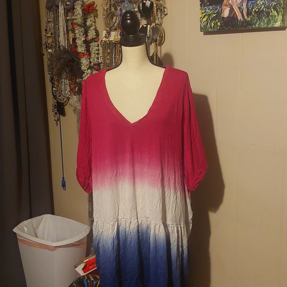 Relaxed Red and Blue Ombre Tunic Tee